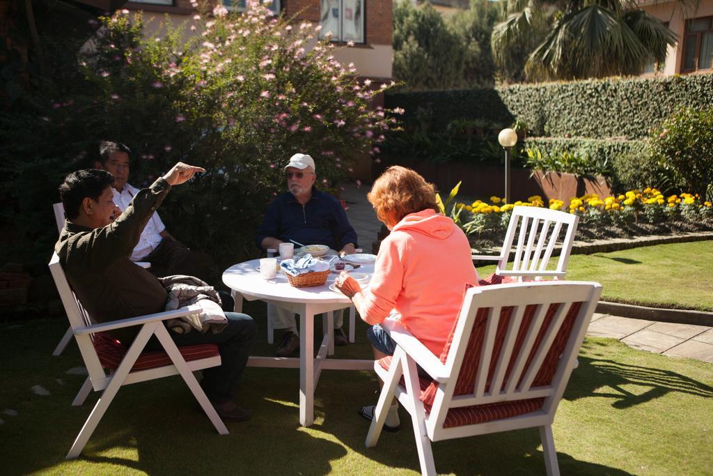 Maya Guest House Thimi Exterior foto