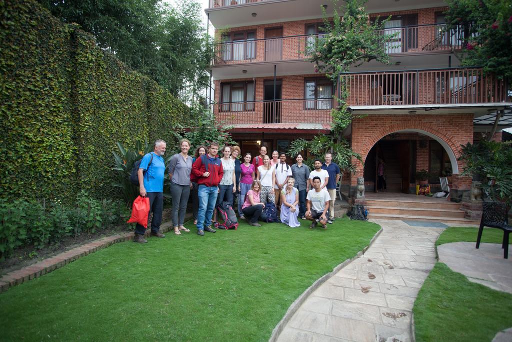 Maya Guest House Thimi Exterior foto